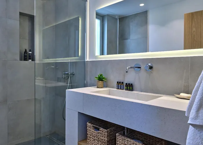 Villa Nala With Sea Views And Private Pool